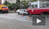 На проспекте Солидарности легковой автомобиль столкнулся с трамваем