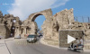 Ворота Веспасиана в Сиде. Достопримечательности Турции
