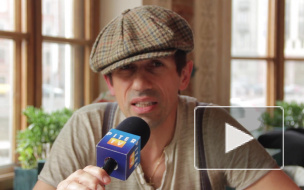 Двойник Андриано Челентано приготовил кучу пицц и спел в ресторане "украденным" голосом