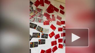 Группа домохозяек занималась незаконной банковской деятельностью в Петербурге