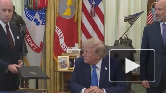 Трамп подписал указ для борьбы с "родильным туризмом"