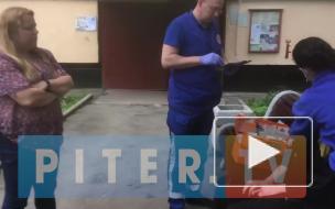 На видео попала странная тенденция: петербуржцы взяли в руки топоры и ножи