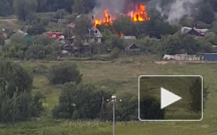 Пожар в жилом секторе на Заповедной: очевидцы слышали взрывы 