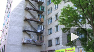 В Колпино двухлетний ребёнок выпал из окна с четвертого этажа