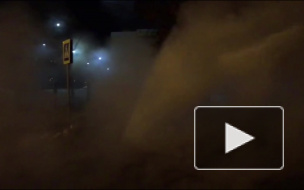 Ночью в Самаре из-под земли забил горячий "гейзер"