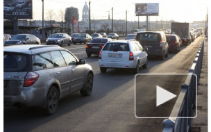В Петербурге задержаны хулиганы, разгромившие автомобили