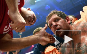 Емельяненко издевается над сокамерниками