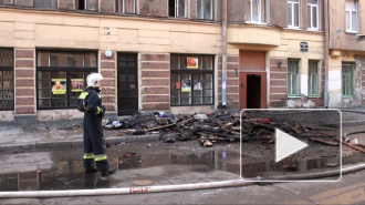 Пожарные спасли 12 человек при возгорании в Перекупном переулке