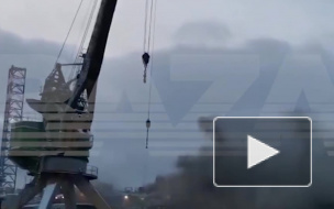 Опубликовано видео горящего крейсера "Адмирал Кузнецов"