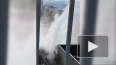 В Сочи после схода оползня появился 23-метровый фонтан