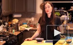 Саша Грей приготовила русский борщ и восхитила поклонников 