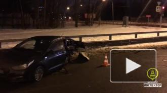 Две иномарки разлетелись на части после ДТП в Приморском районе