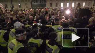 В Лондоне несколько полицейских пострадали в столкновениях с протестующими
