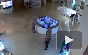 Над Челябинским метеоритом самопроизвольно поднялся бронированный купол