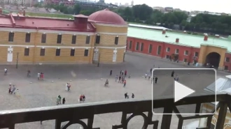 СМИ: руферы атаковали Петропавловку в "Алые паруса", когда там был Медведев