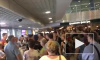 У измученных пассажиров аэропорта "Домодедово" сдали нервы