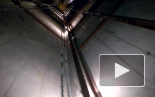 Казань в шоке: лифт с женщиной и ребенком сорвался с 5 этажа