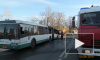 На улице Седова загорелся автобус, пять человек эвакуировали