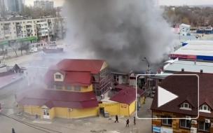 В Волгограде произошел пожар в торговых павильонах 