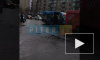 Видео: возле "Московской" маршрутка врезалась в автобус, три человека пострадали 