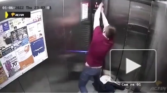 Буйный житель Новосибирска разгромил лифт в 20-этажном доме