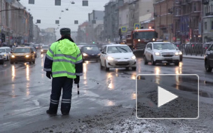 В Петербурге 10-балльные пробки, машины двигаются с минимальной скоростью