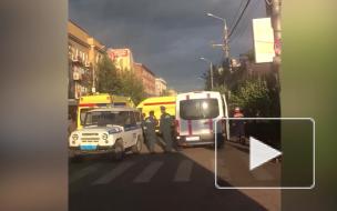 Появилось первое видео с места ДТП в Чите с перевернувшейся маршруткой 