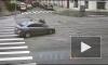 Видео: иномарка сбила мотоциклиста на улице Марата 