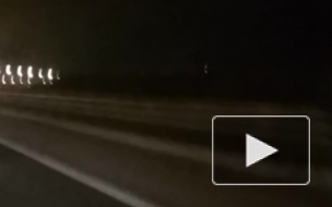 Видео: на КАДе полыхает ярким пламенем автомобиль 