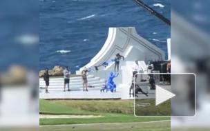 В Сети разместили видео со съемок «Тора» с летающей Натали Портман