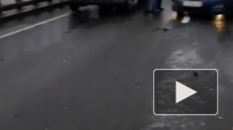 Массовые ДТП с утра из-за гололеда в Петербурге