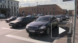 В Петербурге водитель ударил пешехода из-за замечания о манере вождения