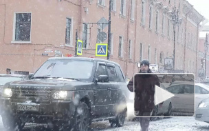 В Петербурге ожидается сильный снег, МЧС просит водителей быть осторожнее