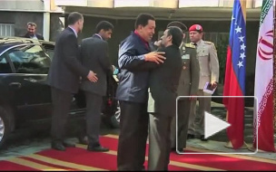 Крепкая дружба под недовольство Запада. Чавес навестил Ахмадинежада.