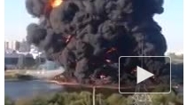 В Москве с ожогами госпитализированы жертвы пожара на Москве-реке, в их числе ребенок 