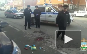 В Уфе мужчина ранил ножом себя и двух полицейских