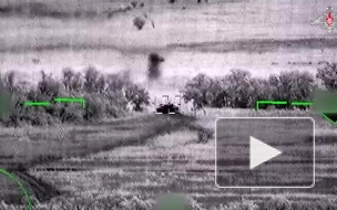 МО РФ показало кадры уничтожения танка ВСУ управляемой ракетой на Времевском направлении