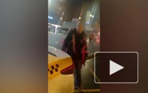 Нападение с мачете на таксиста в Москве попало на видео