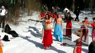 Восточные танцы на снегу