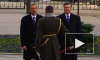 Начальник караула Януковича "срубил" шашкой фуражку с головы