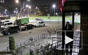 Полиция разыскивает осквернившего флаг РФ в Приморском районе Петербурга