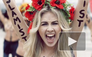 Мусульмане избили ногами голых активисток Femen
