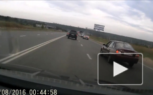 Пьяного занесло.