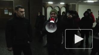 Протестующие ворвались в правительственное здание в центре Еревана