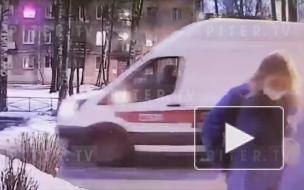 Нетрезвый петербуржец запер в квартире бригаду скорой помощи