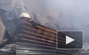 В СНТ под Красноярском горит магазин стройматериалов