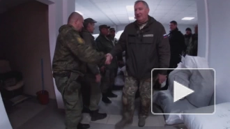 Рогозин доставил в Донбасс обмундирование для его защитников