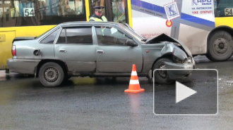 После ДТП на Суворовском одного водителя госпитализировали