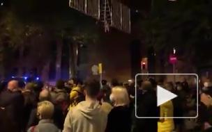 Протестующие в Каталонии спели "Калинку"