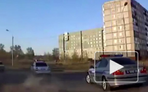 Дерзкое видео из Омска: пьяный лихач устроил погоню с полицейскими